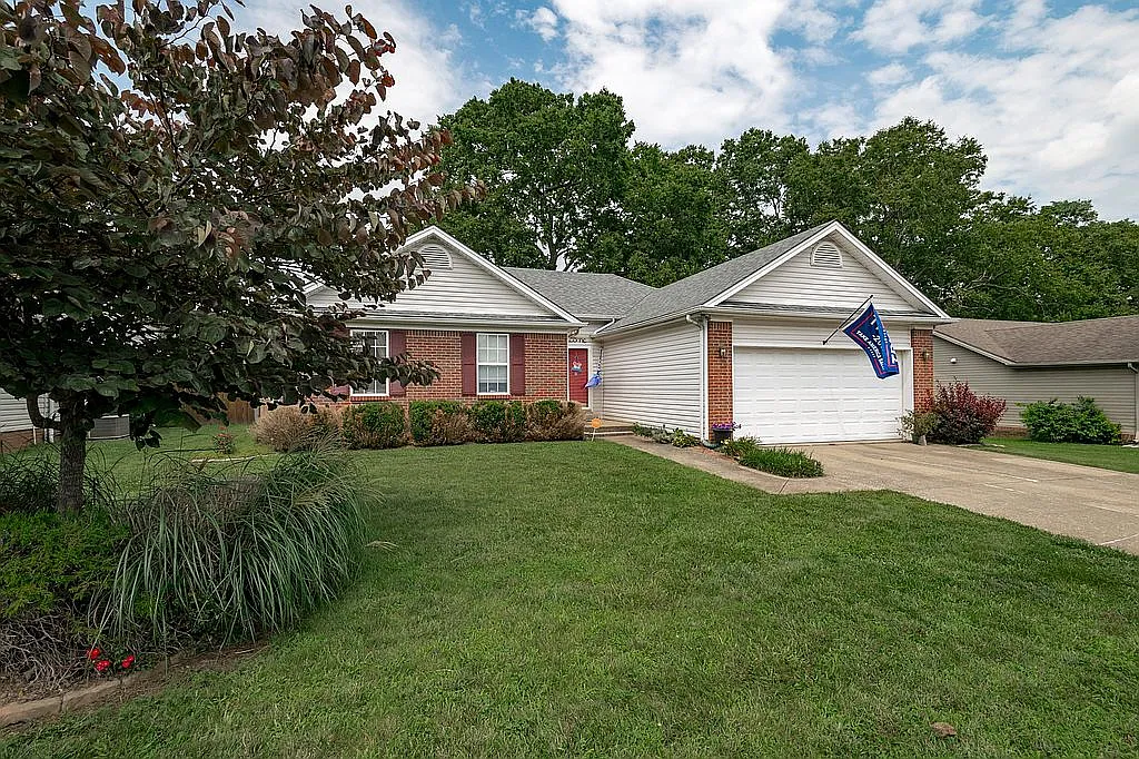 237 Colony Blvd photo 1