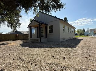 2580 SW 3rd St, Corvallis, OR 97333