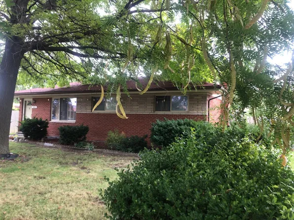 32626 Hawthorne Dr, Warren, MI 48092