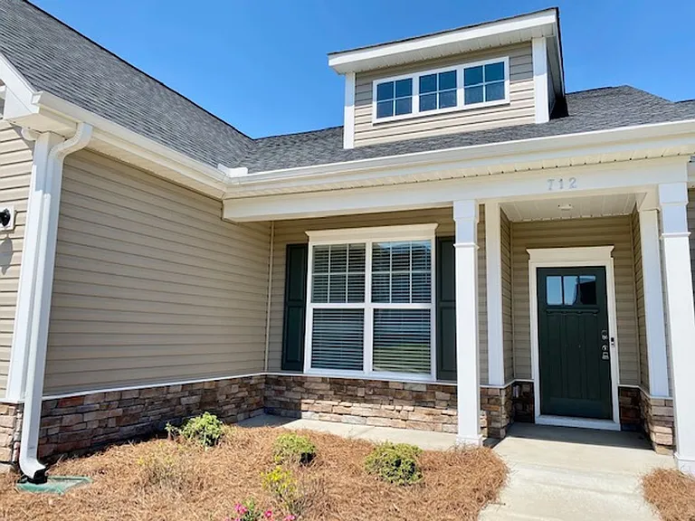 712 Spring Cress Dr — Photo 2