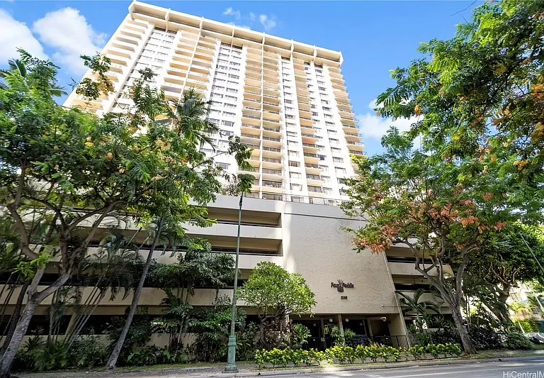 2140 Kuhio Ave #2008 — Photo 17