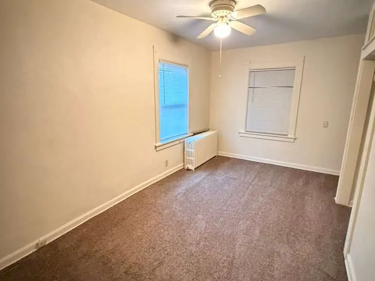 319 White St — Photo 17