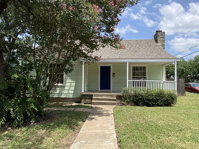 3901 Willbert Rd — Photo 2
