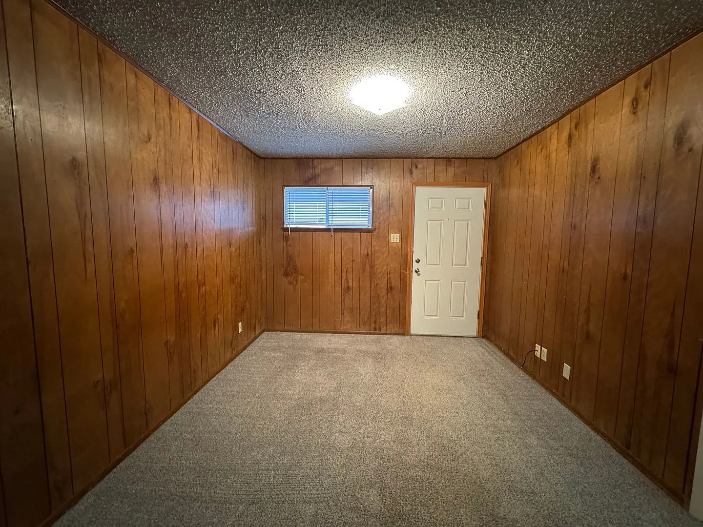 806 Safady St — Photo 3