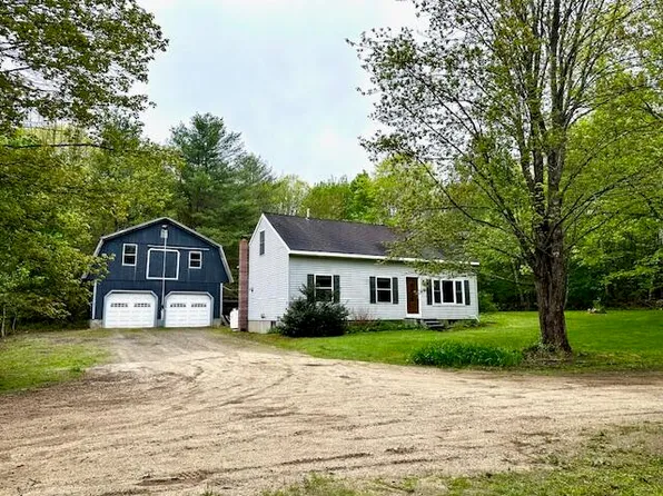 10 Field Road, Fayette, ME 04349