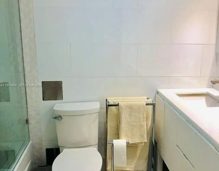 9195 Collins Ave #406 — Photo 7