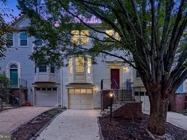 47582 Comer Sq, Sterling, VA 20165