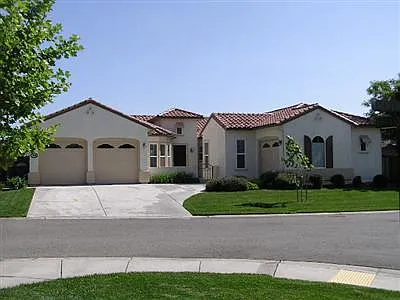 3855 Northcliff Ln photo 1