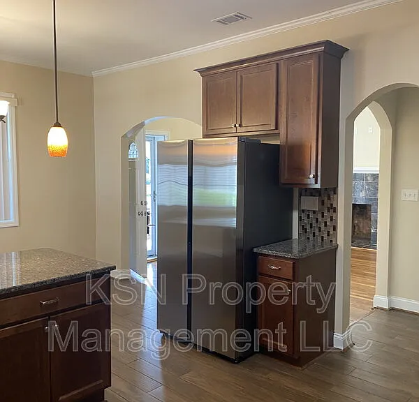 1509 Ott St — Photo 5