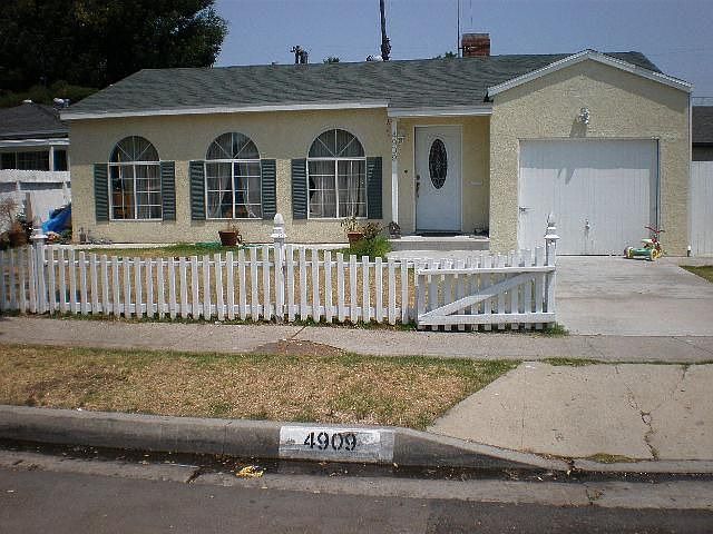 1st image of 4909 W 131st St