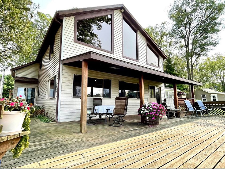 1st image of 536 E Eagle Lake Dr