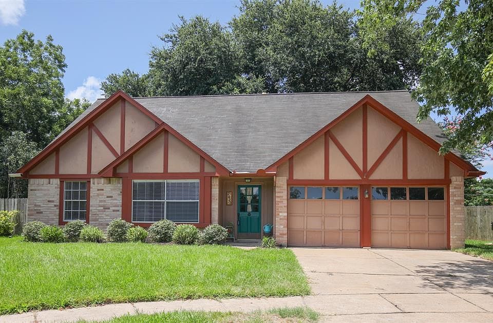 1st image of 2423 Horseshoe Ln