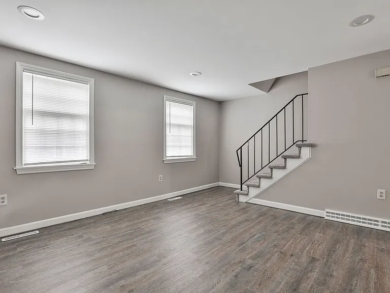 37 Cannongate III Rd — Photo 16