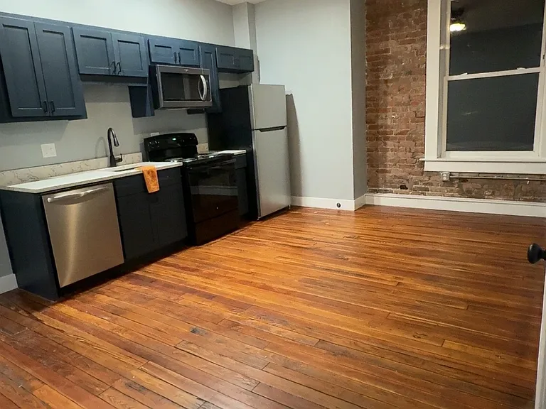 103 E Excelsior St #2 — Photo 3