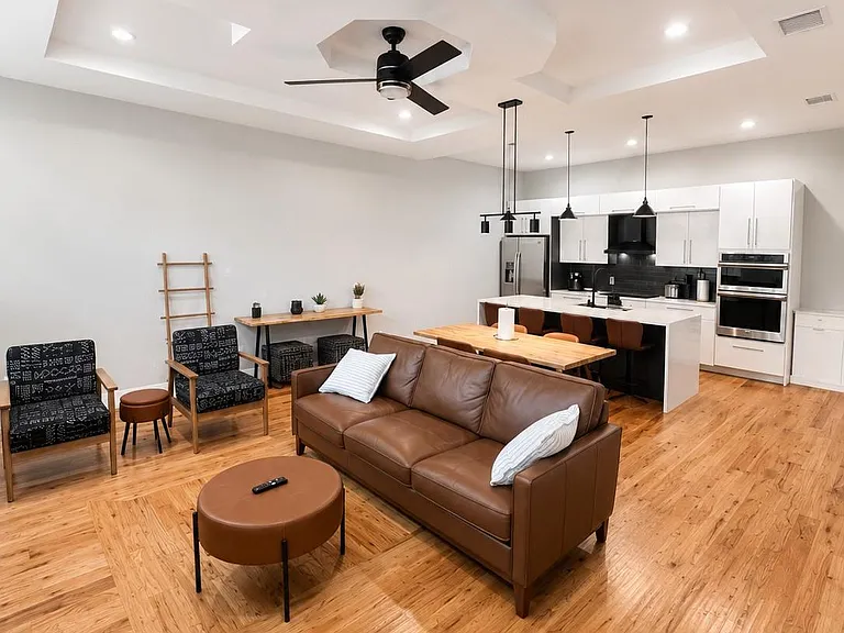 4406 Munger Ave #3 — Photo 9