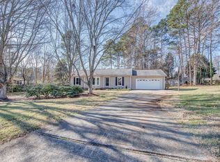 131 Smoke Tree Ct, Gastonia, NC 28056