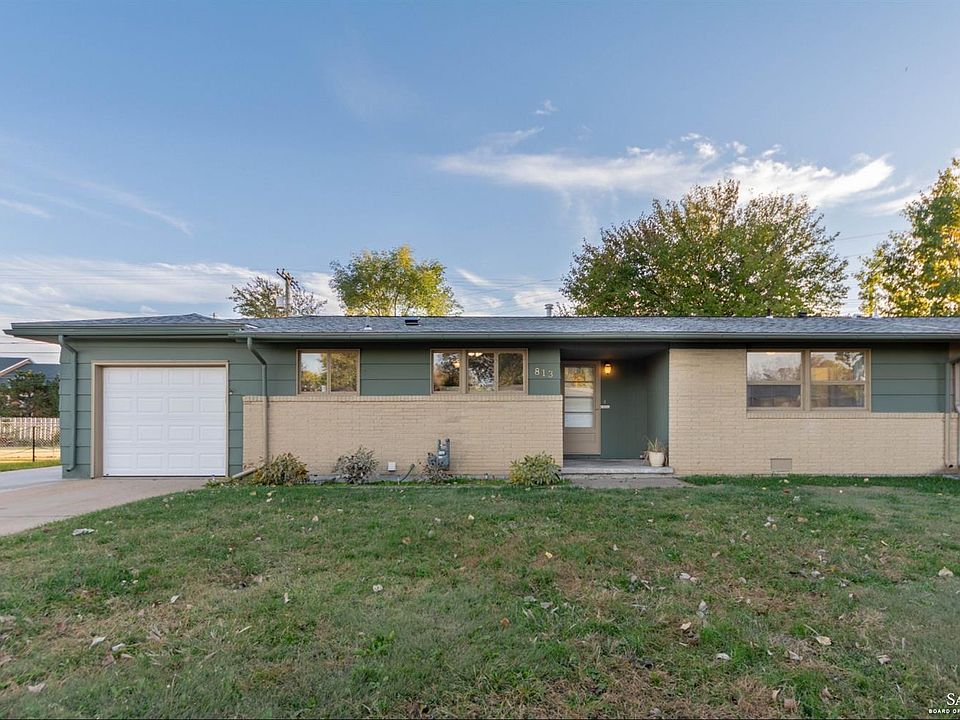 1st image of 813 Merrily Dr