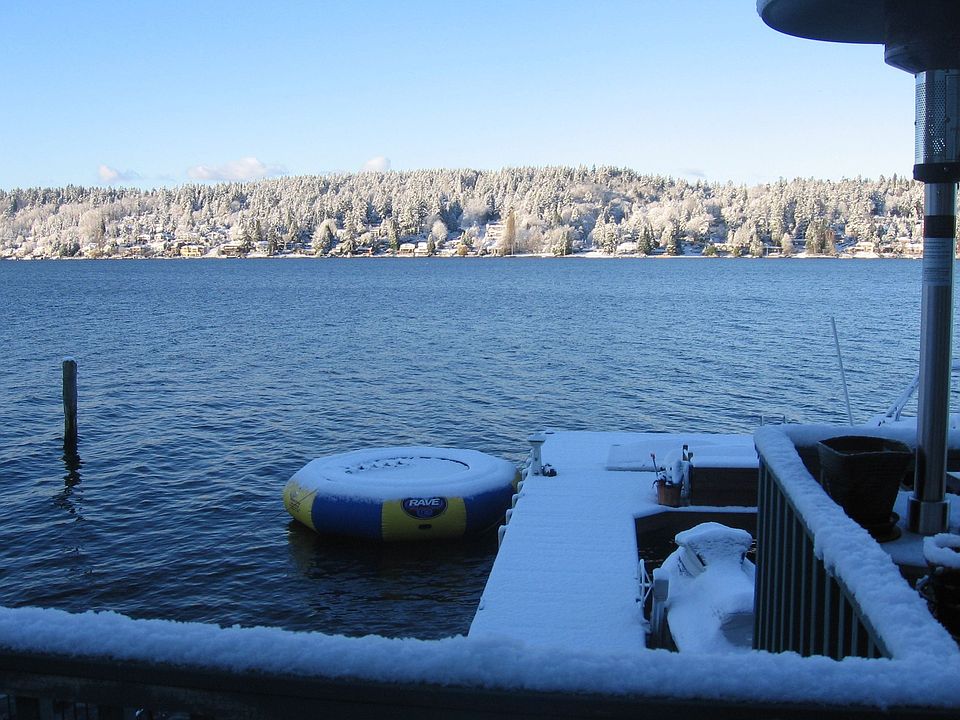 yes, even a snow-covered dock