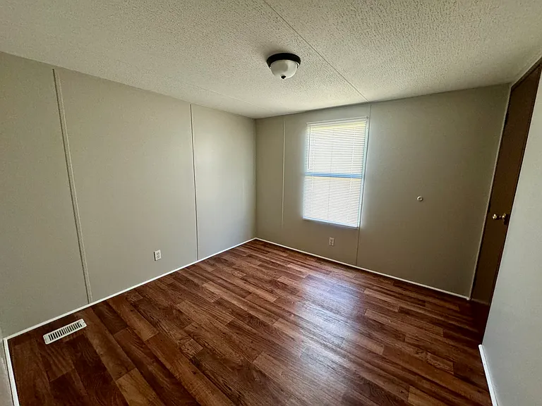 328 E Jackson Blvd #3 — Photo 6