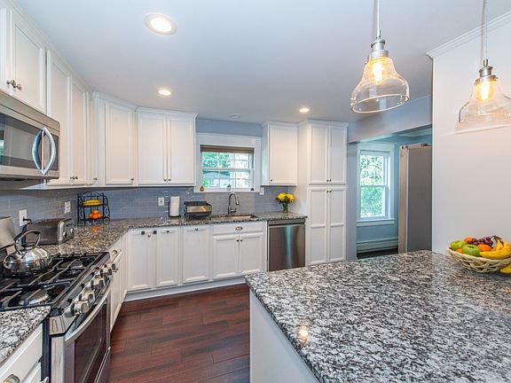 5th image of 75 Todd Rd