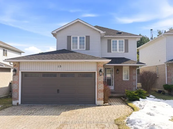 15 Maxwell Ct, Clarington, ON L1C 4X6