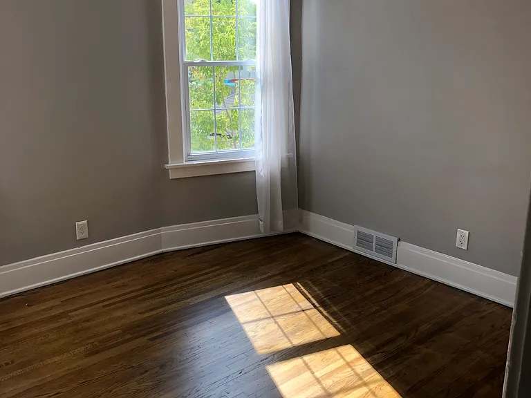 459 Colvin Ave #UPPER — Photo 8