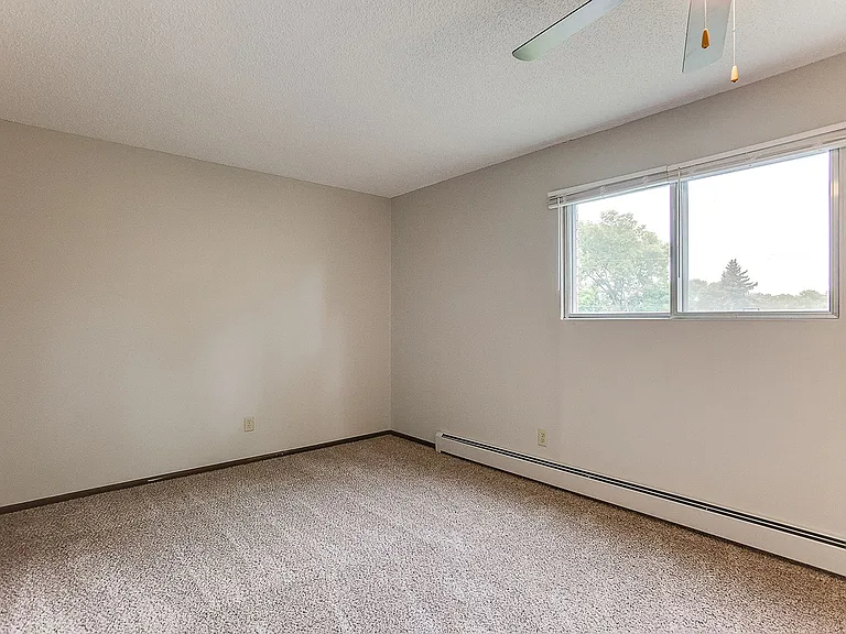 Caravelle Apartments | St. Anthony — Photo 14