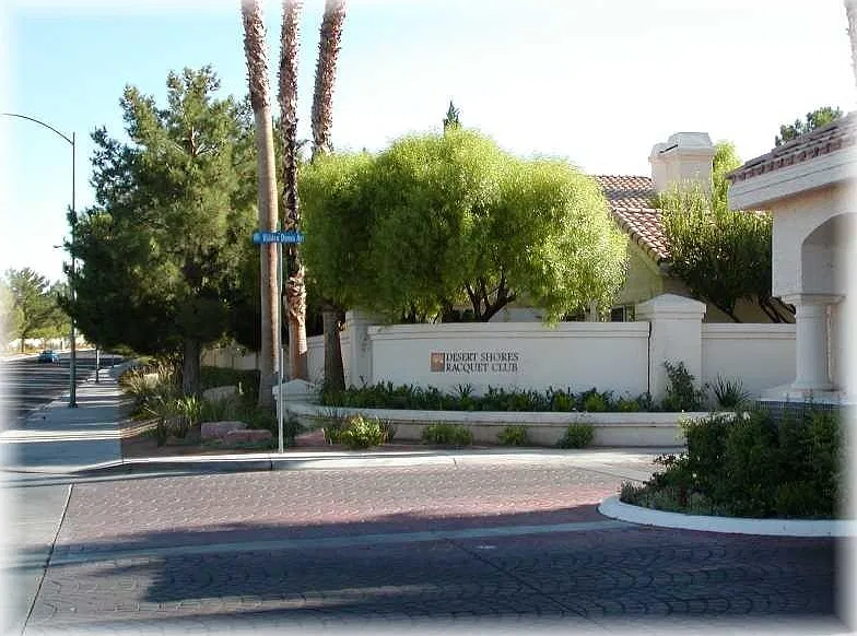 Desert Shores Beautiful 2bd/2.5 Ba, 2 Car Garage Condo — Photo 2