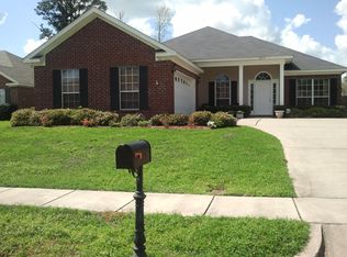 2216 Spring Grv E, Mobile, AL 36695