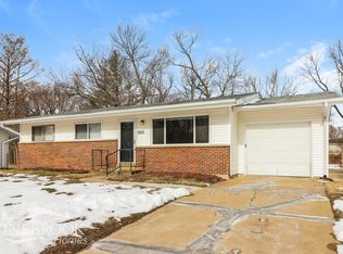 1033 Briarbrae Dr, Saint Louis, MO 63138