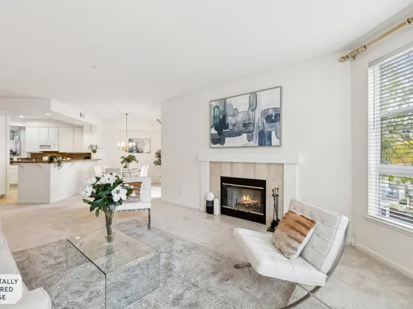 860 Meridian Bay Ln Unit 243, Foster City, CA 94404