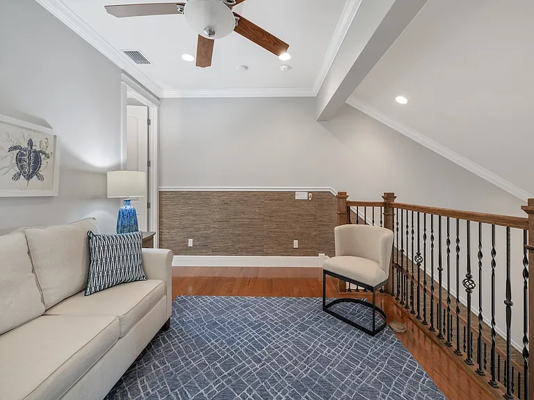 1913 Robalo Dr — Photo 23