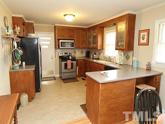 5th image of 3403 Shaftsbury St