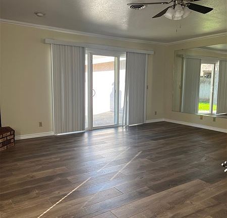 3rd image of 1400 El Dorado Ln