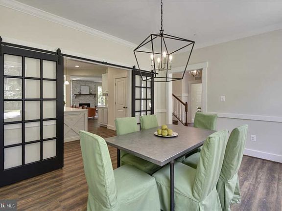 4th image of 1602 Sirani Ln