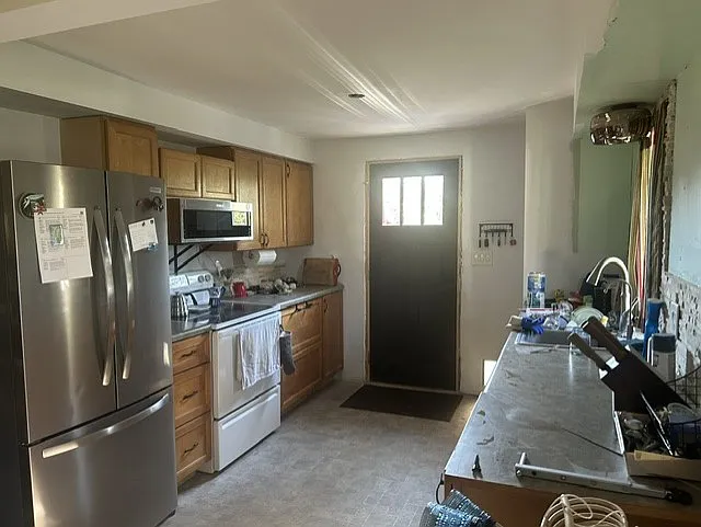 2 bed, 950 sqft, $1,700 — Photo 3