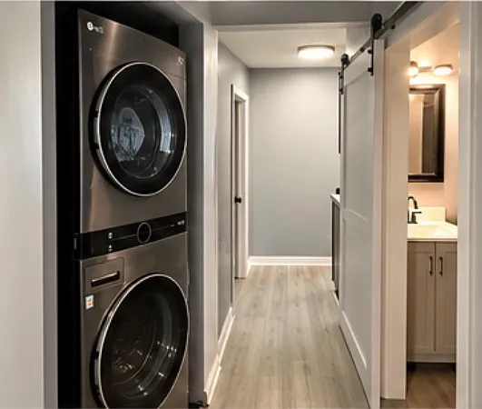 2 bed, 1000 sqft, $1,900 — Photo 4