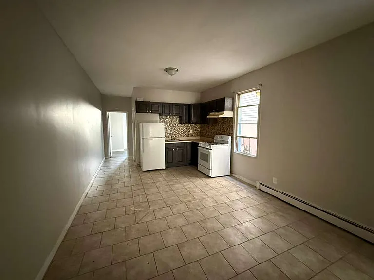 106 Old Bergen Rd #1E — Photo 1