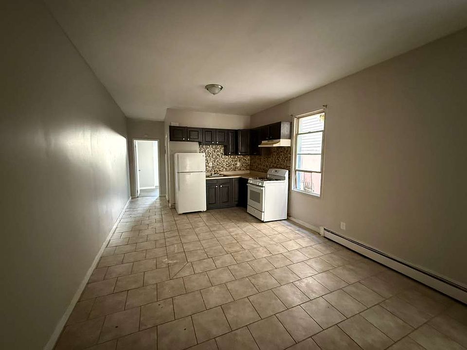 1st image of 106 Old Bergen Rd #1E