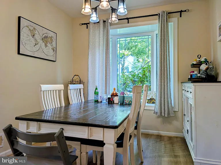 72 Harvard Cir — Photo 8