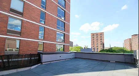 Rented by Loom Capital Group Inc.