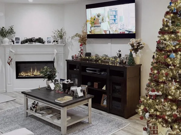 377 Mandarin Dr APT 201, Daly City, CA 94015