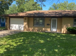 329 Astoria Rd, Springfield, IL 62704