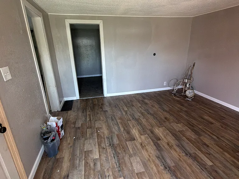 329 Park Ln — Photo 16
