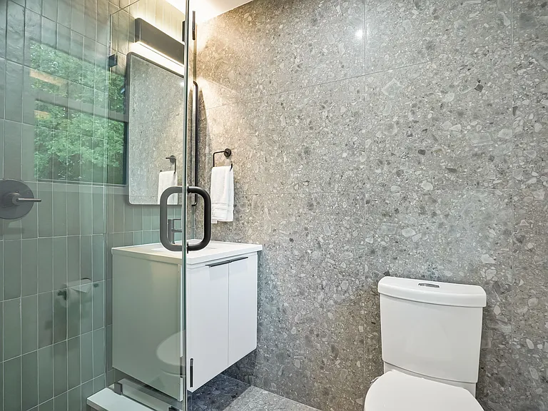 2304 Aldford Dr — Photo 24