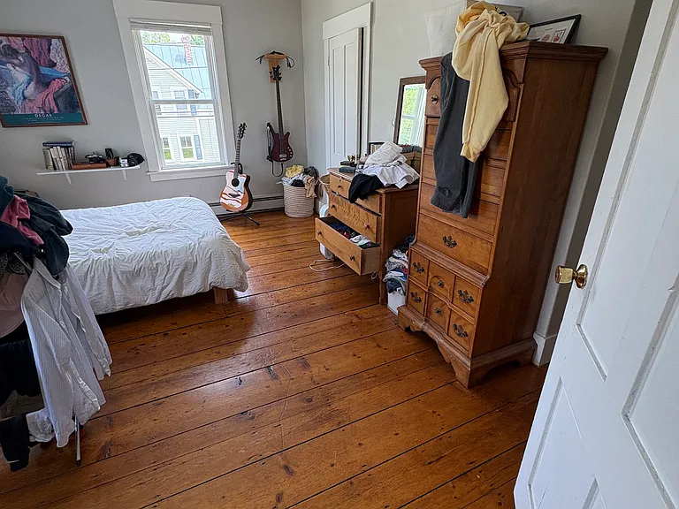 33 Bank St #A — Photo 4