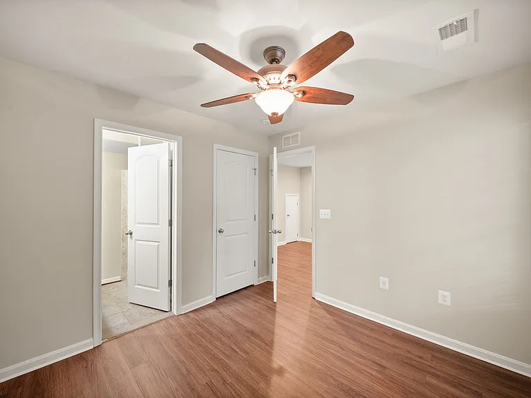 1431 Occoquan Heights Ct — Photo 43