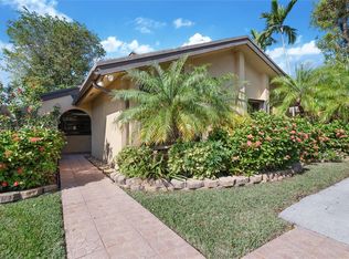 13158 SW 90th Pl, Miami, FL 33176