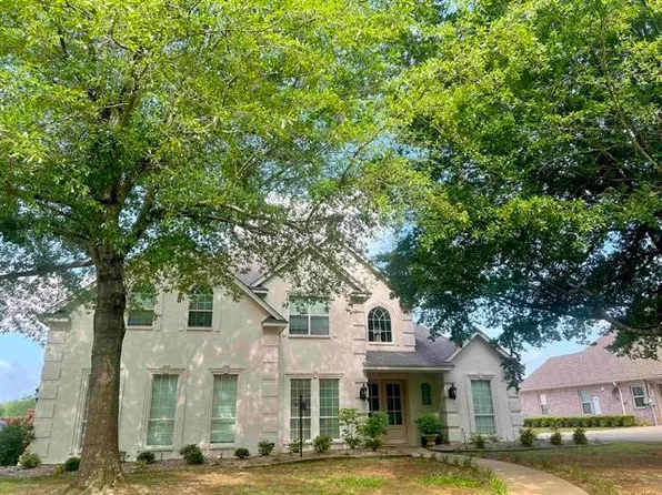 525 Michelle Ln, Reno, TX 75462