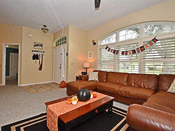 3rd image of 740 Grand Plaza Dr
